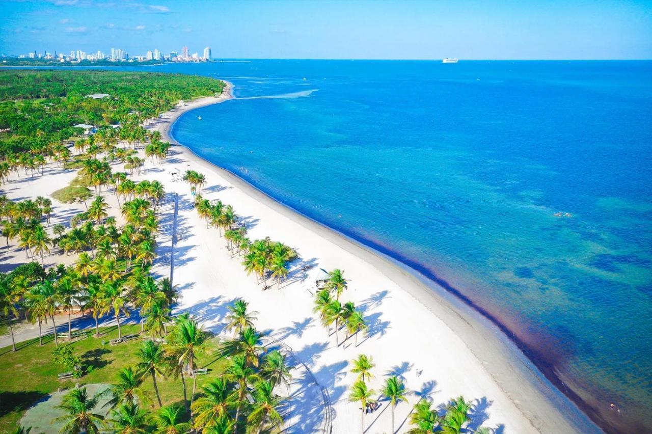 Intimate Casita Mia Minutes Away From Airport, Calle 8, Brickell, Coral Gables, The Beach And More! 마이애미 외부 사진