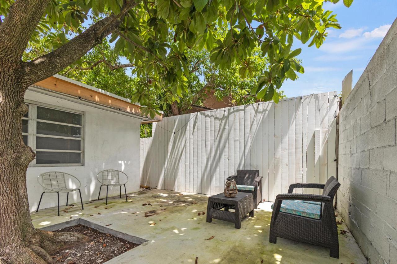 Intimate Casita Mia Minutes Away From Airport, Calle 8, Brickell, Coral Gables, The Beach And More! 마이애미 외부 사진
