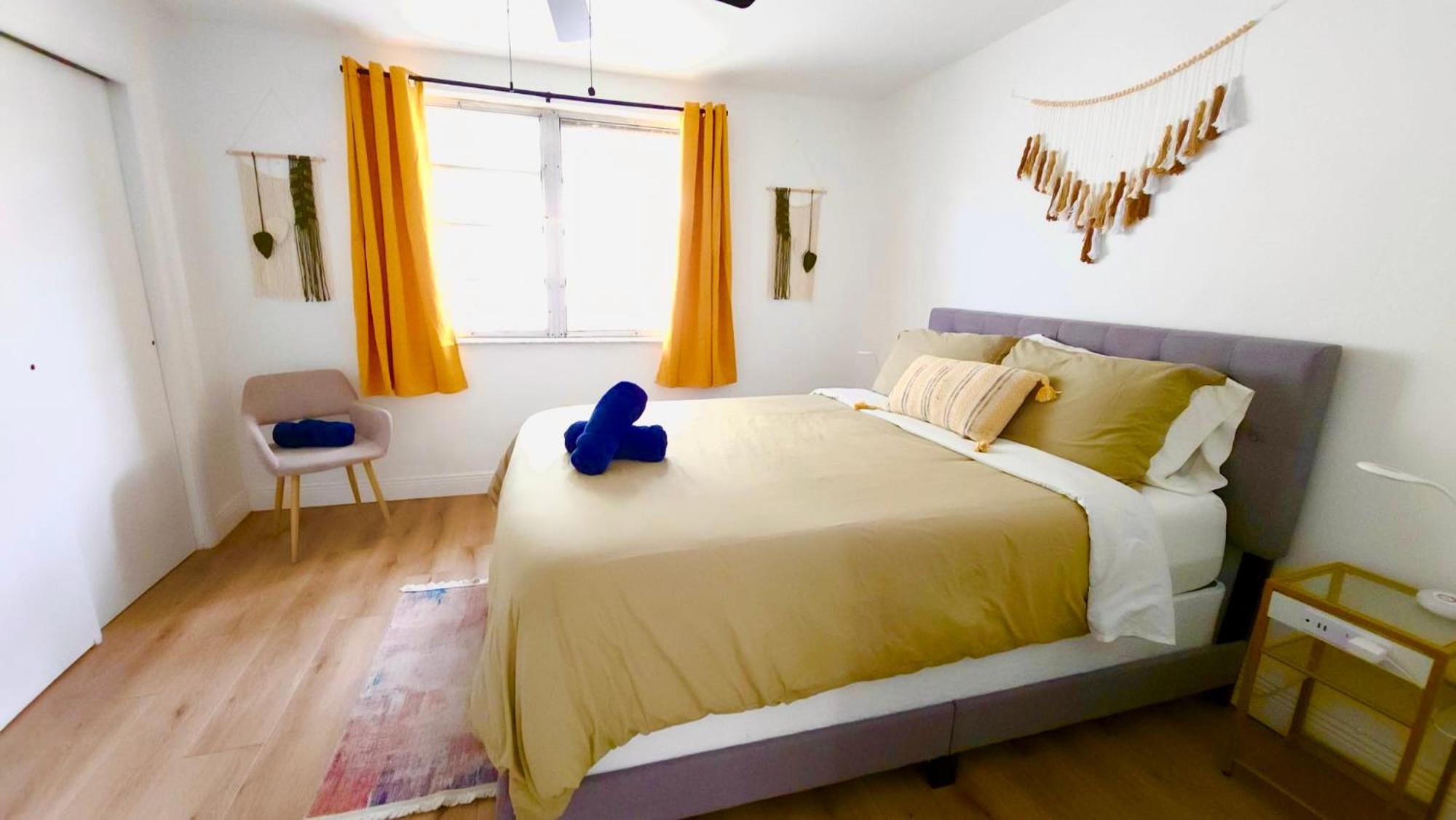 Intimate Casita Mia Minutes Away From Airport, Calle 8, Brickell, Coral Gables, The Beach And More! 마이애미 외부 사진